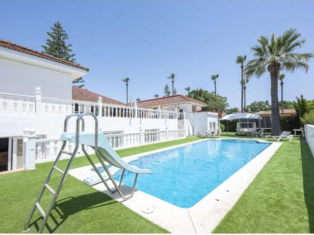 Villa andaluza en la Zona B de Sotogrande Costa 1282m² Sotogrande