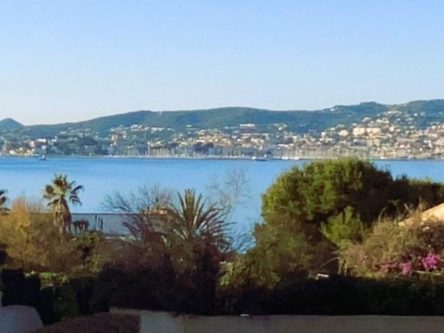Sanary la cride Villa Appartement VUE MER