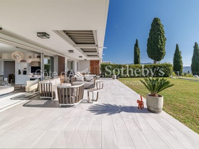 Villa appartement à Nice Gairaut, vue mer panoramique et domaine privé de prestige