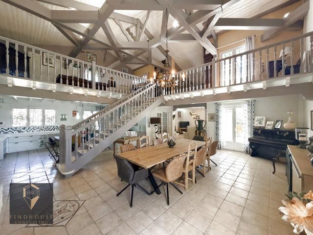 Villa Architecte 300 M2 Piscine Hangar Belles Presta. 300m² L'Isle en Dodon