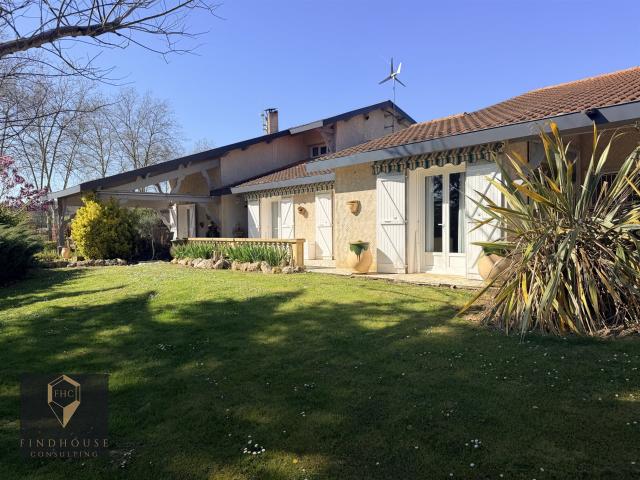 Villa Architecte 300 M2 Piscine Hangar Belles Presta. 300m² L'Isle en Dodon
