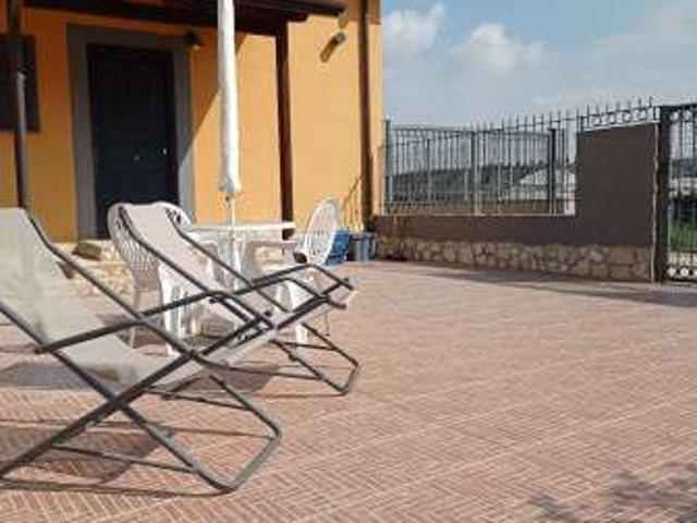 Villa arredata Varcaturo