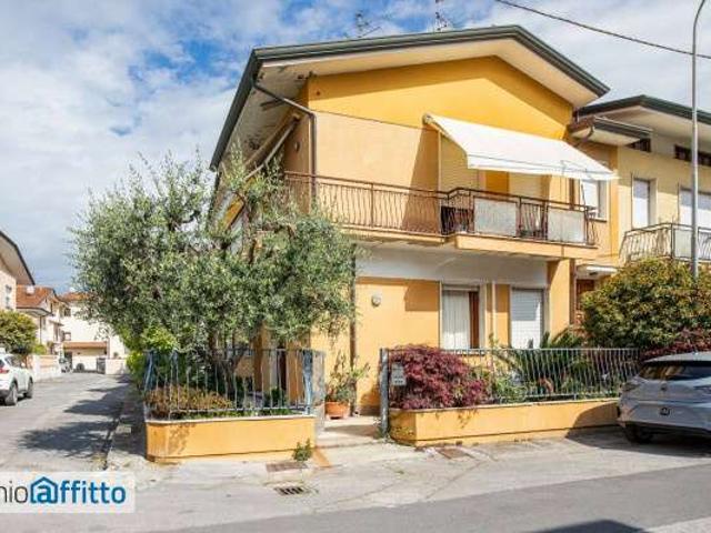 Villa arredata Viareggio