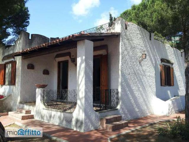 Villa arredata Baia domizia