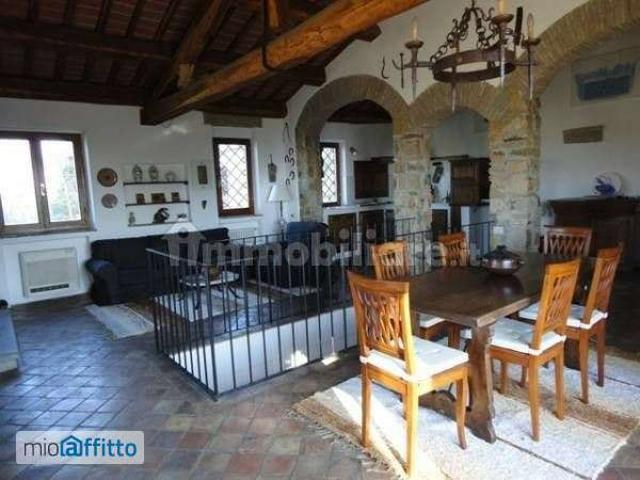Villa arredata Centro