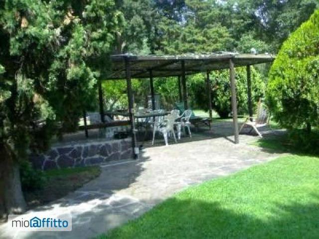 Villa arredata Centro