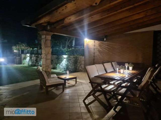 Villa arredata Centro