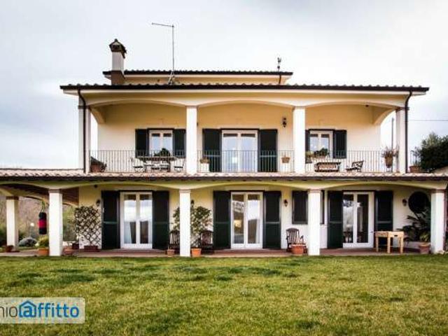 Villa arredata con piscina Campagnano Di Roma