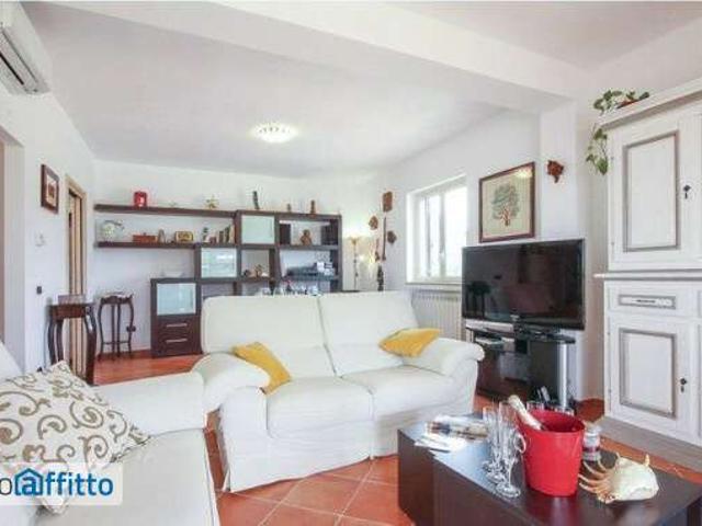 Villa arredata con piscina Scavuzzo