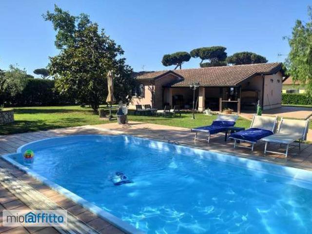 Villa arredata con piscina Sabaudia