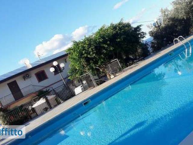 Villa arredata con terrazzo Caronia