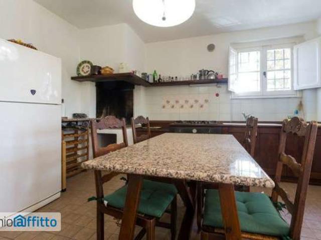 Villa arredata con terrazzo Castel del piano