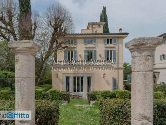 Villa arredata con terrazzo Centro storico