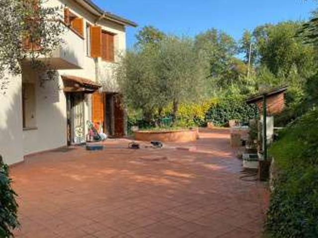 Villa arredata con terrazzo Centro storico