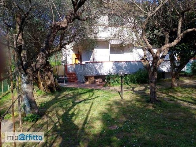 Villa arredata con terrazzo Centro, turano centro