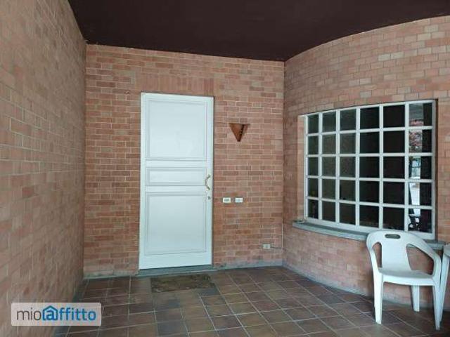 Villa arredata con terrazzo Centro