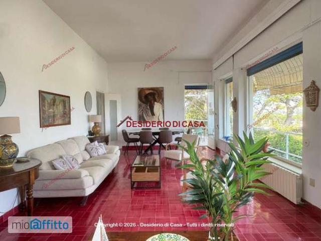 Villa arredata con terrazzo Arenella