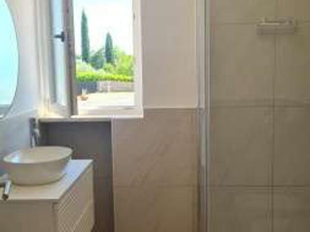 Villa arredata con terrazzo Giustiniana, olgiata, cesano