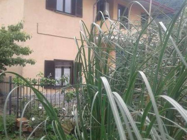 Villa arredata con terrazzo Dubino