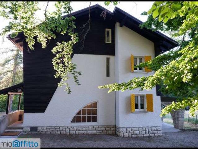 Villa arredata con terrazzo Folgaria
