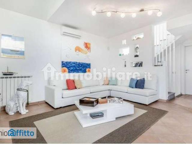 Villa arredata con terrazzo Fiumicino