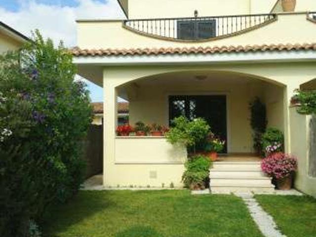 Villa arredata con terrazzo Fiumicino