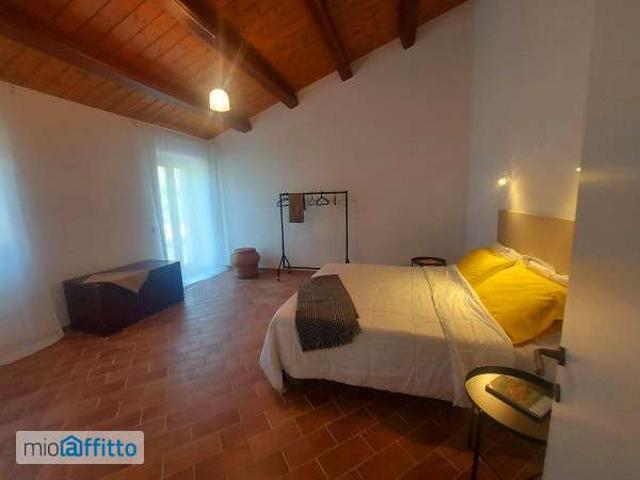 Villa arredata con terrazzo Montelparo