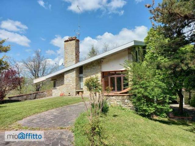 Villa arredata con terrazzo Montese