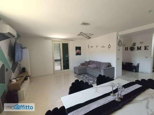 Villa arredata con terrazzo Minturno