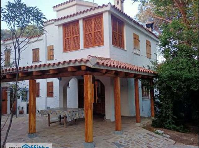 Villa arredata con terrazzo Sas linnas siccas