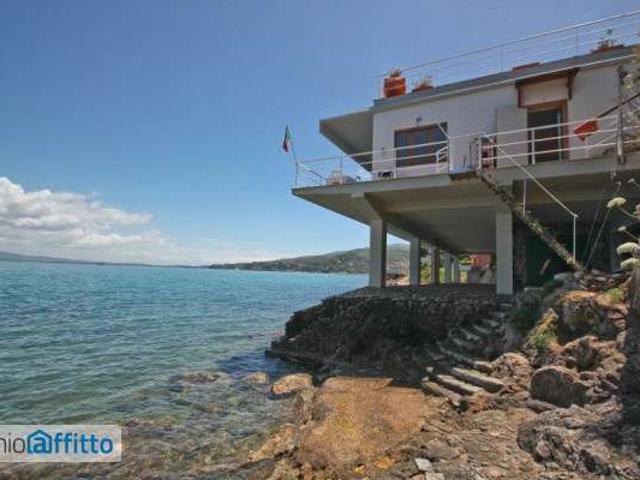 Villa arredata con terrazzo Porto santo stefano