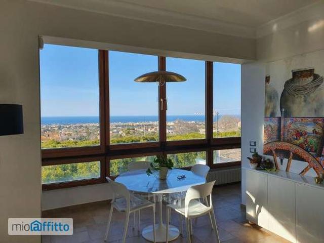 Villa arredata con terrazzo Portella di mare