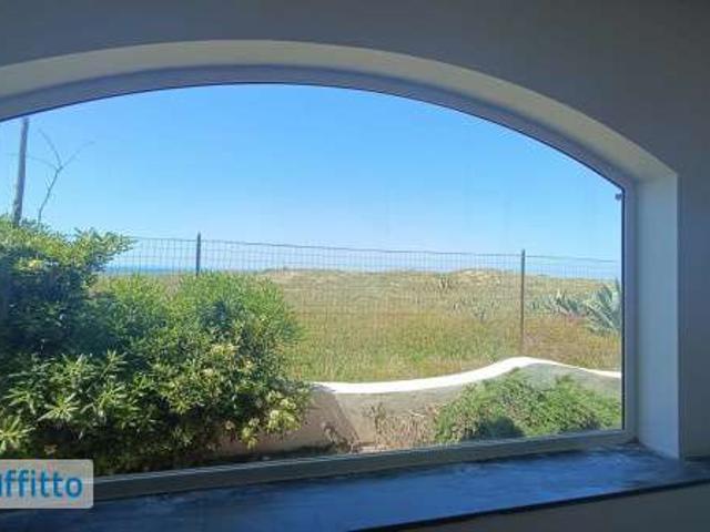Villa arredata con terrazzo Pinetamare