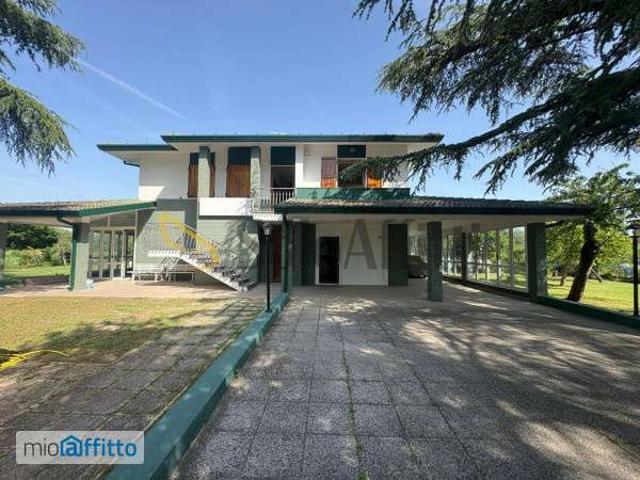 Villa arredata con terrazzo Rimini