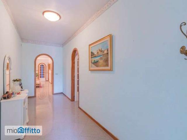 Villa arredata con terrazzo Tommaso natale