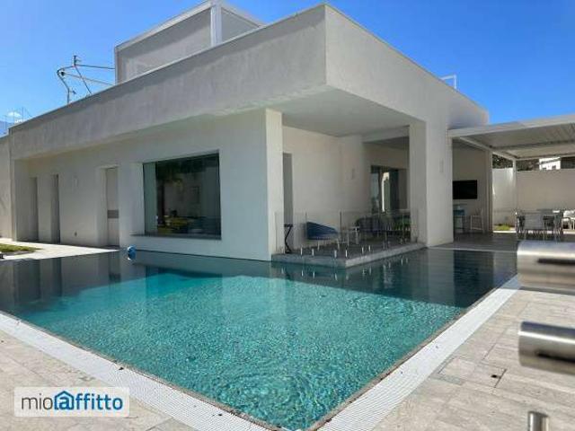 Villa arredata con terrazzo Tommaso natale