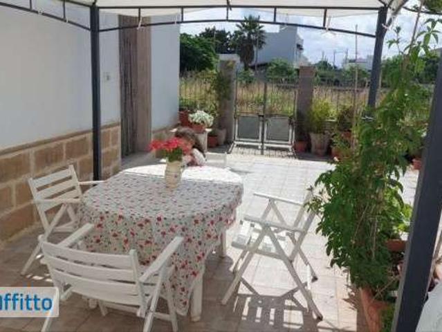 Villa arredata con terrazzo Torre lapillo