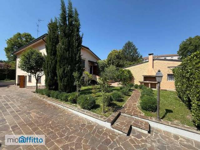 Villa arredata Ferrara