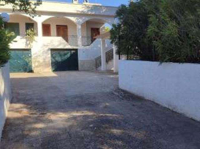 Villa arredata Ostuni