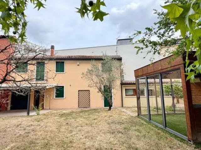 Villa arredata Padova