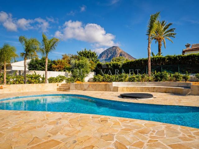 Villa Aura · Villa reformada con vistas al Montgó en Jávea 0m² Jávea Xabia