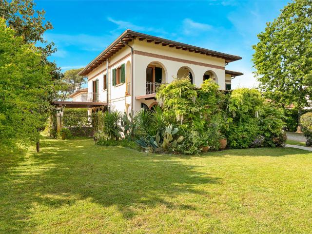 Villa Aurora