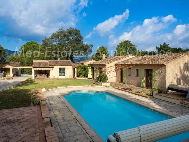 Superbe villa provençale avec piscine au Plan de la Tour 205m² Le Plan de la Tour