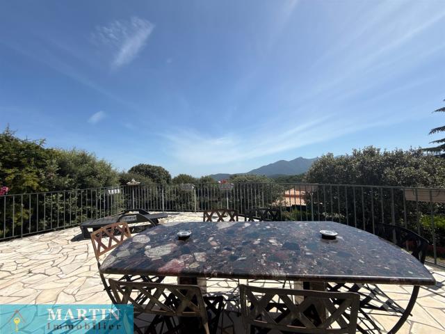 Villa Avec Dependance Et Double Garage 270m² Céret