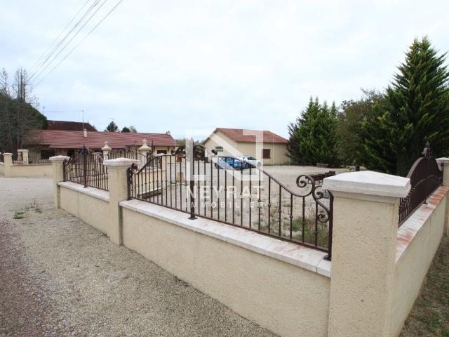 Villa avec dépendances