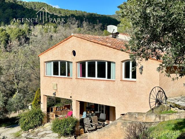 Villa avec deux logements 177m2