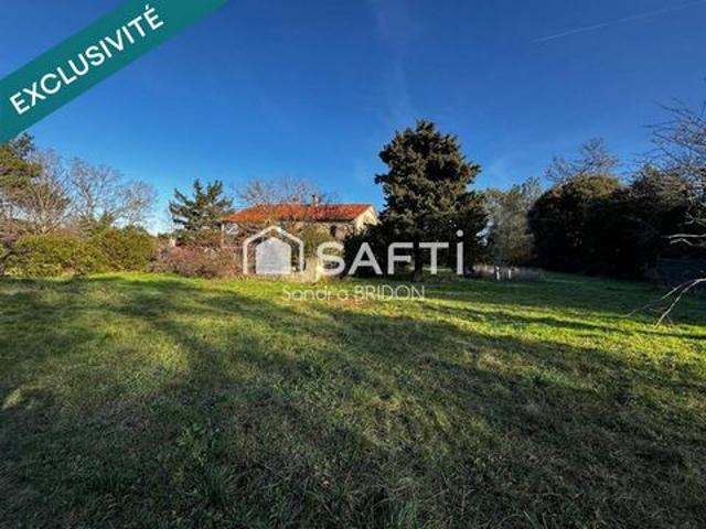 villa avec grand jardin de 7300 m²