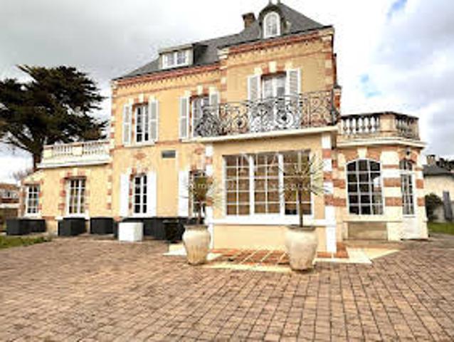 Villa en Bord de mer avec Jardin