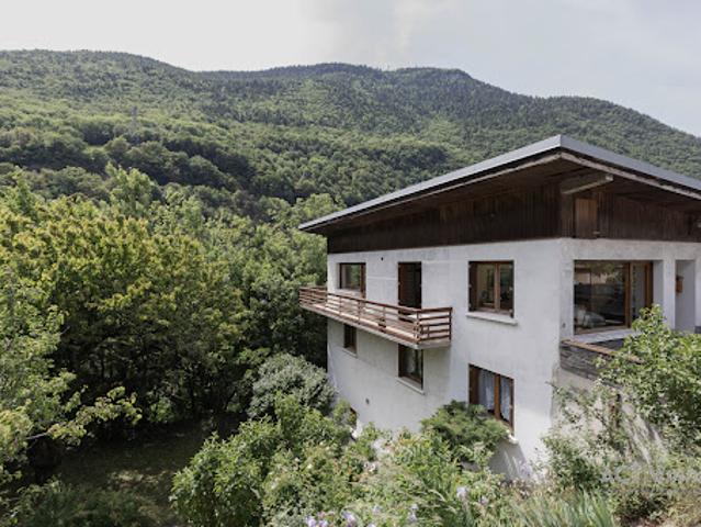 Villa avec jardin