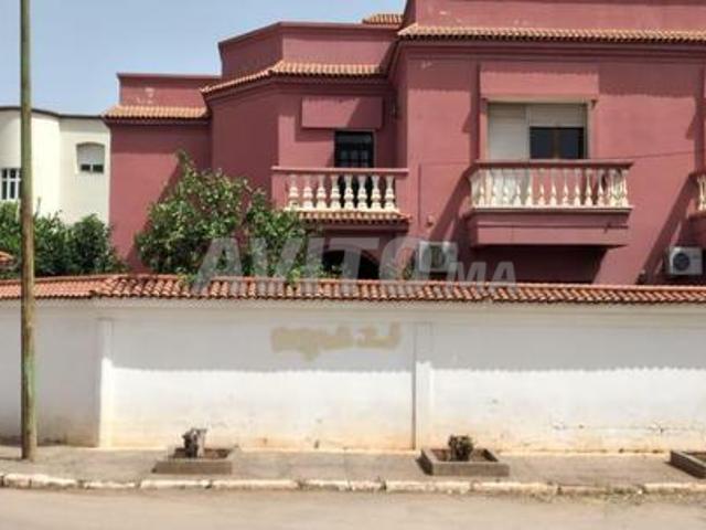 Villa avec jardin à meknes à renover